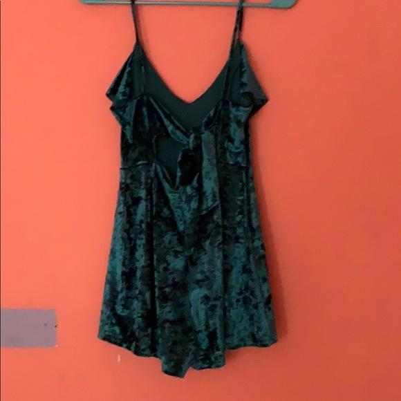Urban outfitters green romper - Picture 2 of 2